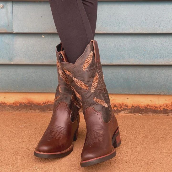 Kader Boots Kookaburra, Name: Rustic Dark Brown Rubber Sole, Size: 9C