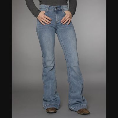 CC Carissa Classic Light Wash Jeans