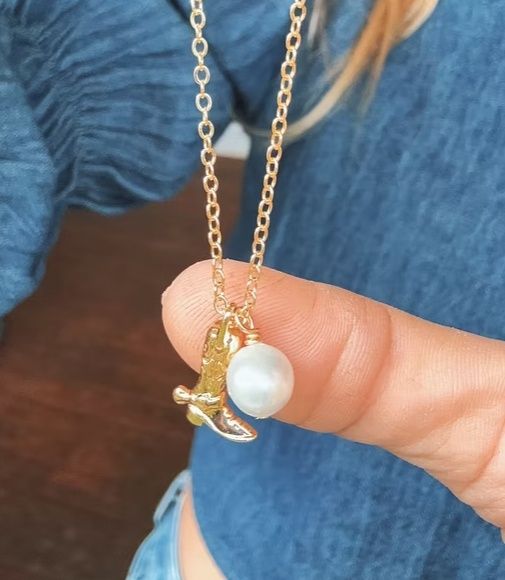 Winona Cowboy Boot Necklace - Gold