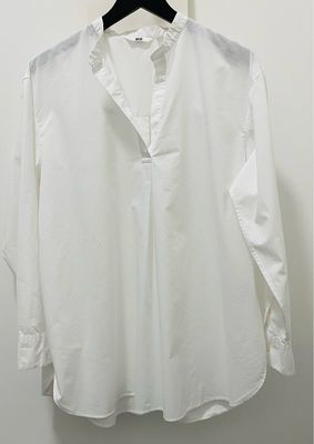 UNIQLO white blouse size L