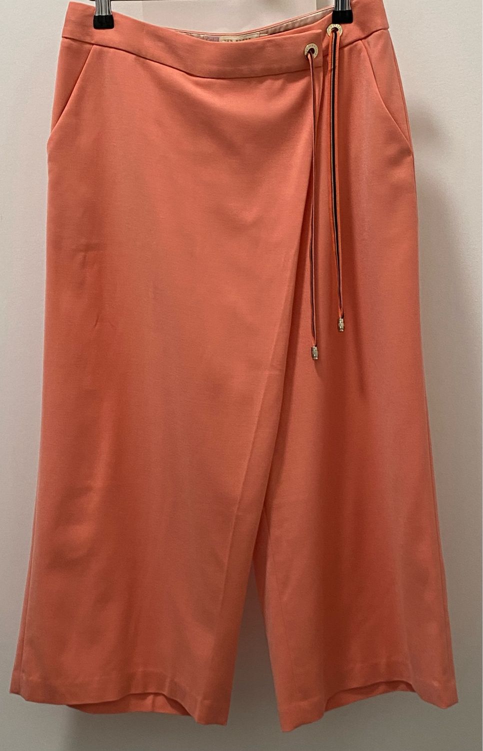 TED BAKER crop wide trousers size 2 (Medium)