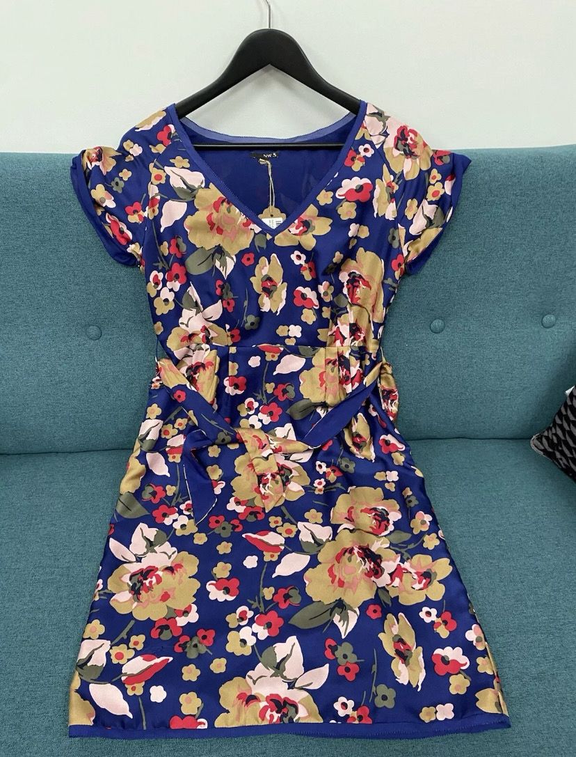 NW3 dress 100% silk outer size 10
