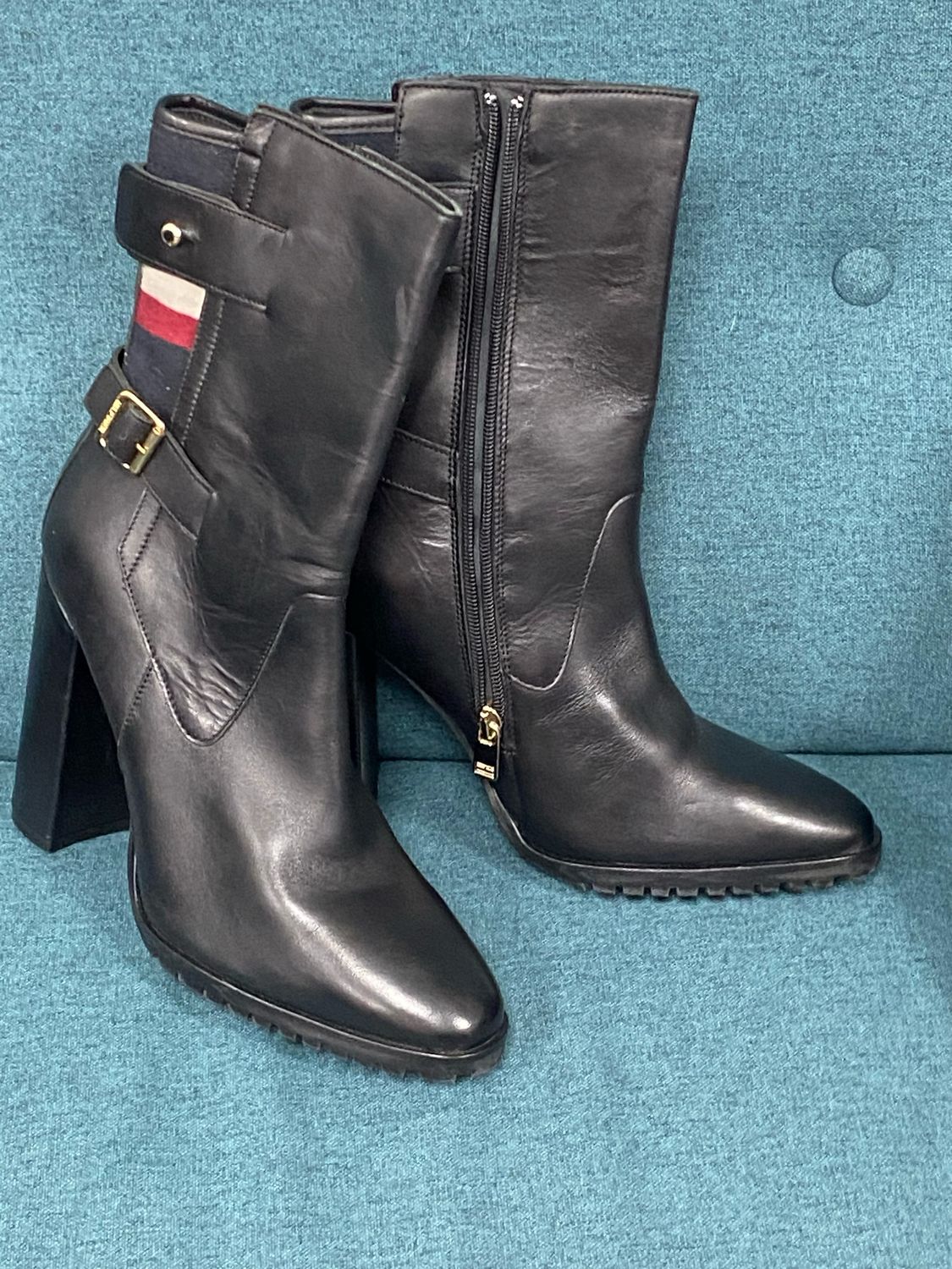 Tommy Hilfiger boots size 6.5 UK (40)