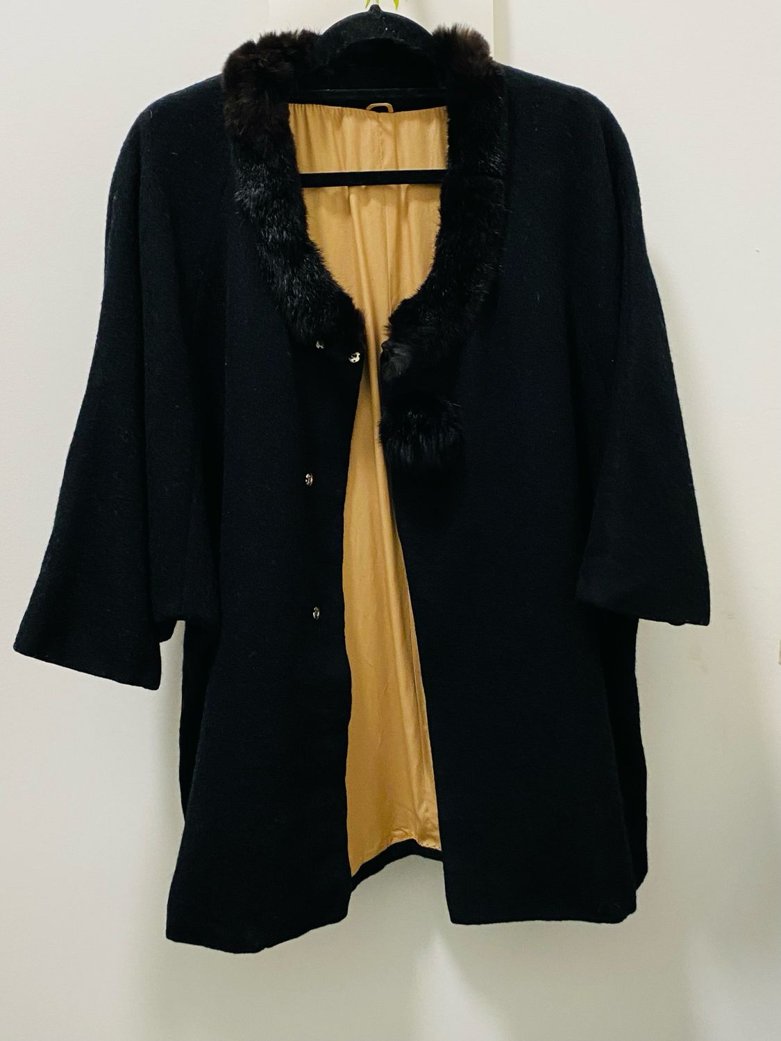 vintage Japanese Kimono style jacket wool size M Fur trim