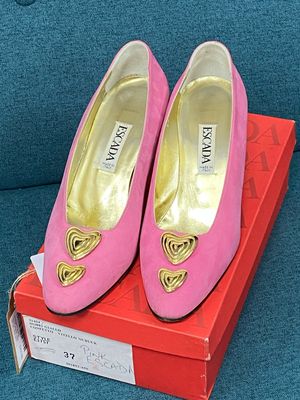 vintage Escada court shoes size 37 (4 - 4.5 UK)