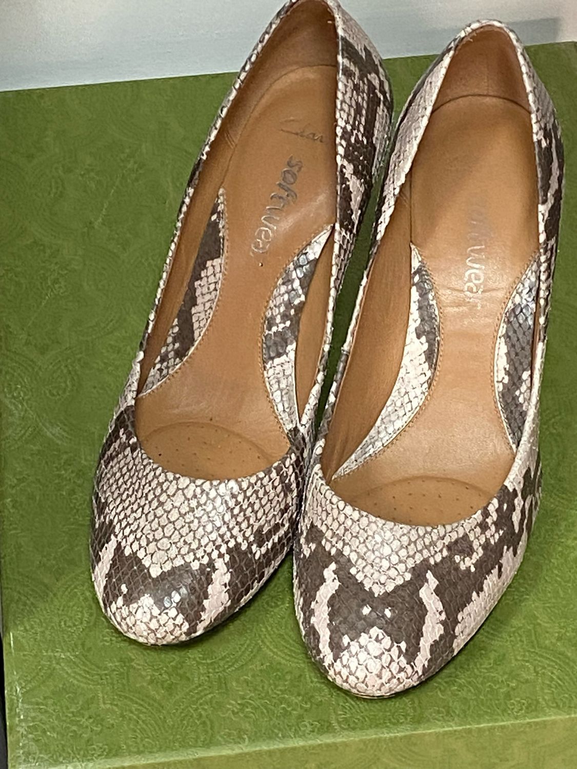 Clarks Softewer heels size 7 UK
