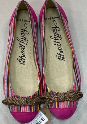 M&amp;S Pretty Pumps shoes size 6 UK