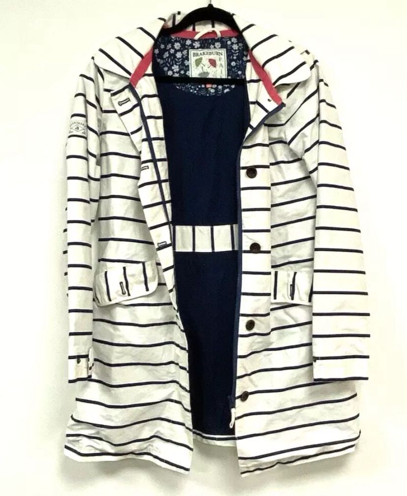 BRAKEBURN  &#39;weather proof&#39; coat size 10 UK