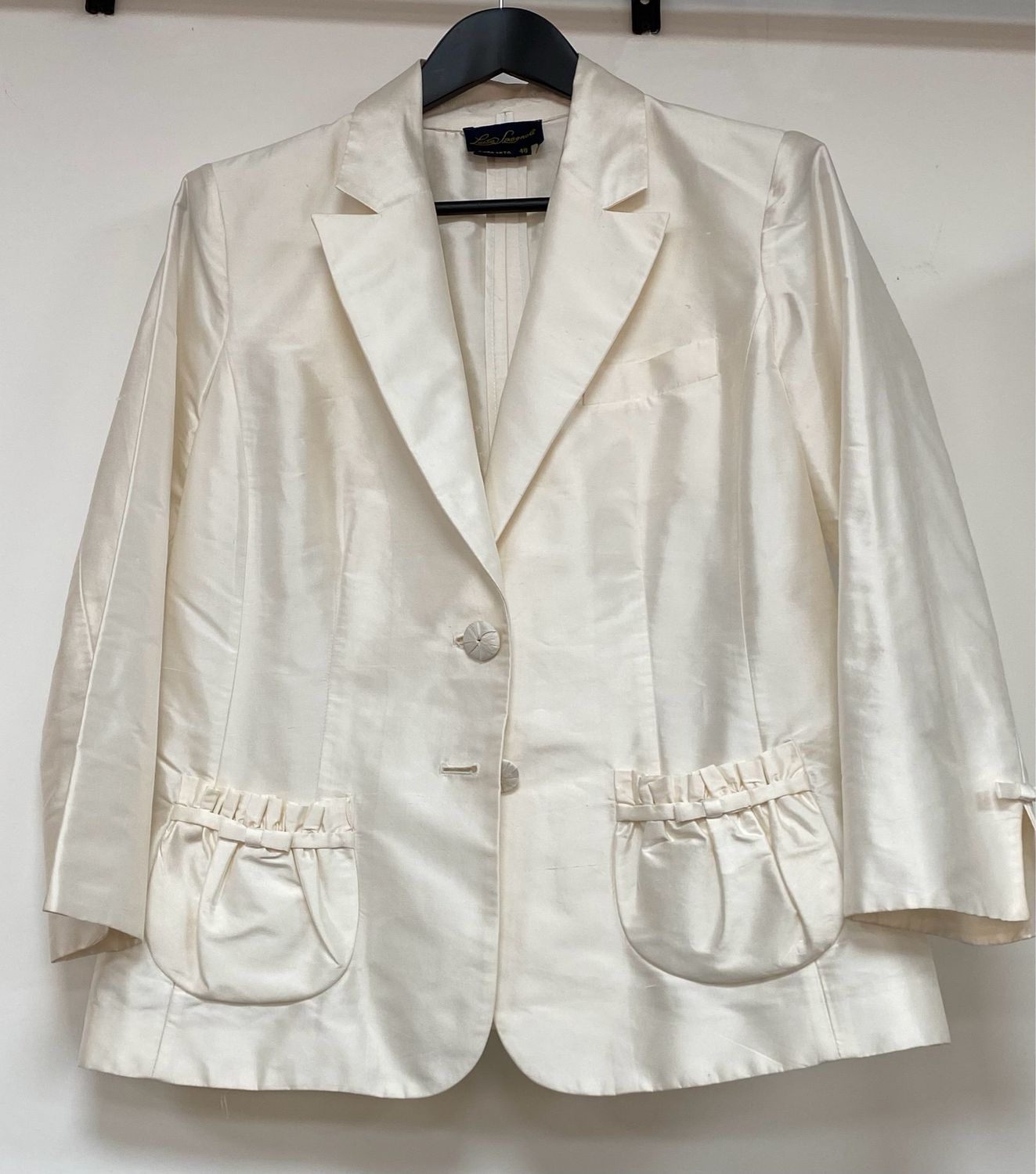 Pure SILK ivory blazer jacket size M / 14 approx.