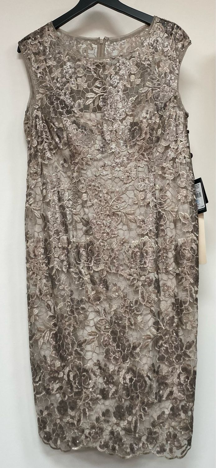 ADRIANNA PAPELL dress size 16 UK