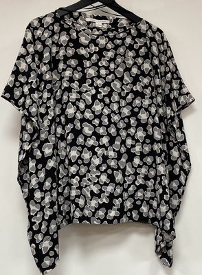 Diane Von Furstenberg 100% silk blouse size L