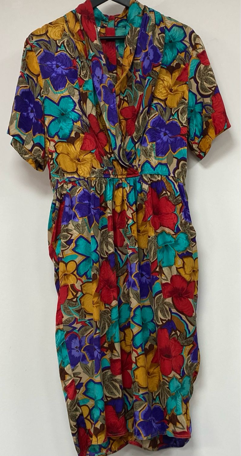 vintage 100% silk dress size approx. M