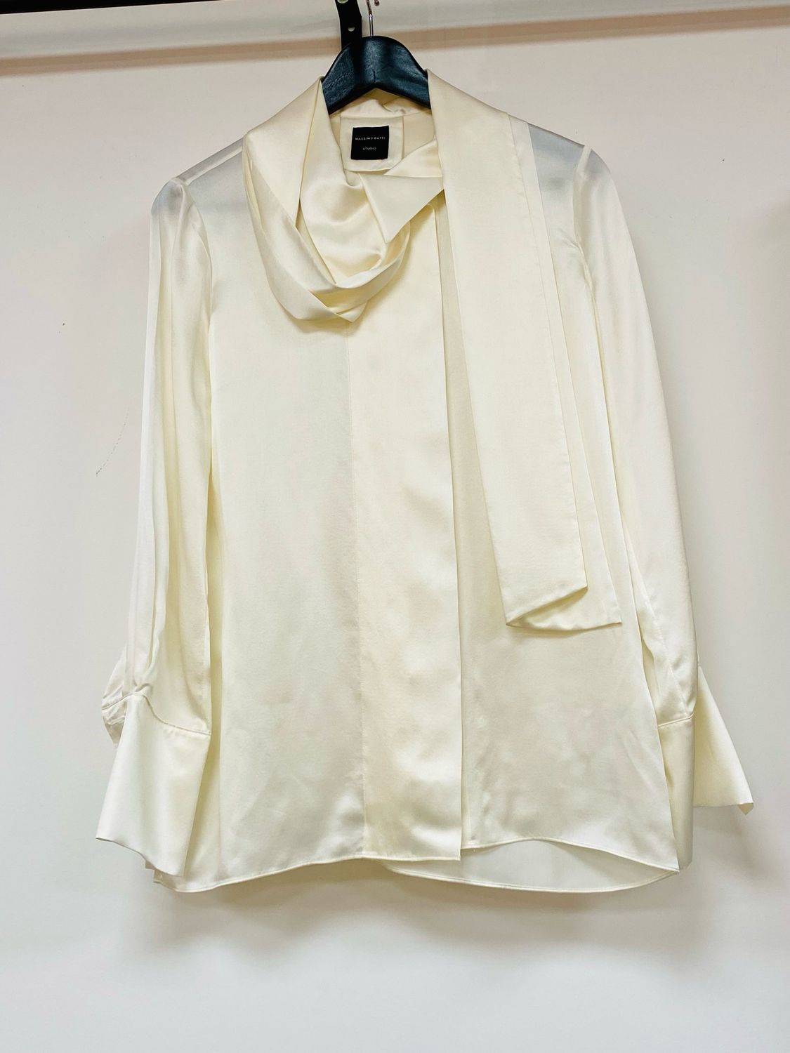 MASSIMO DUTTI 100% mulberry silk blouse size M