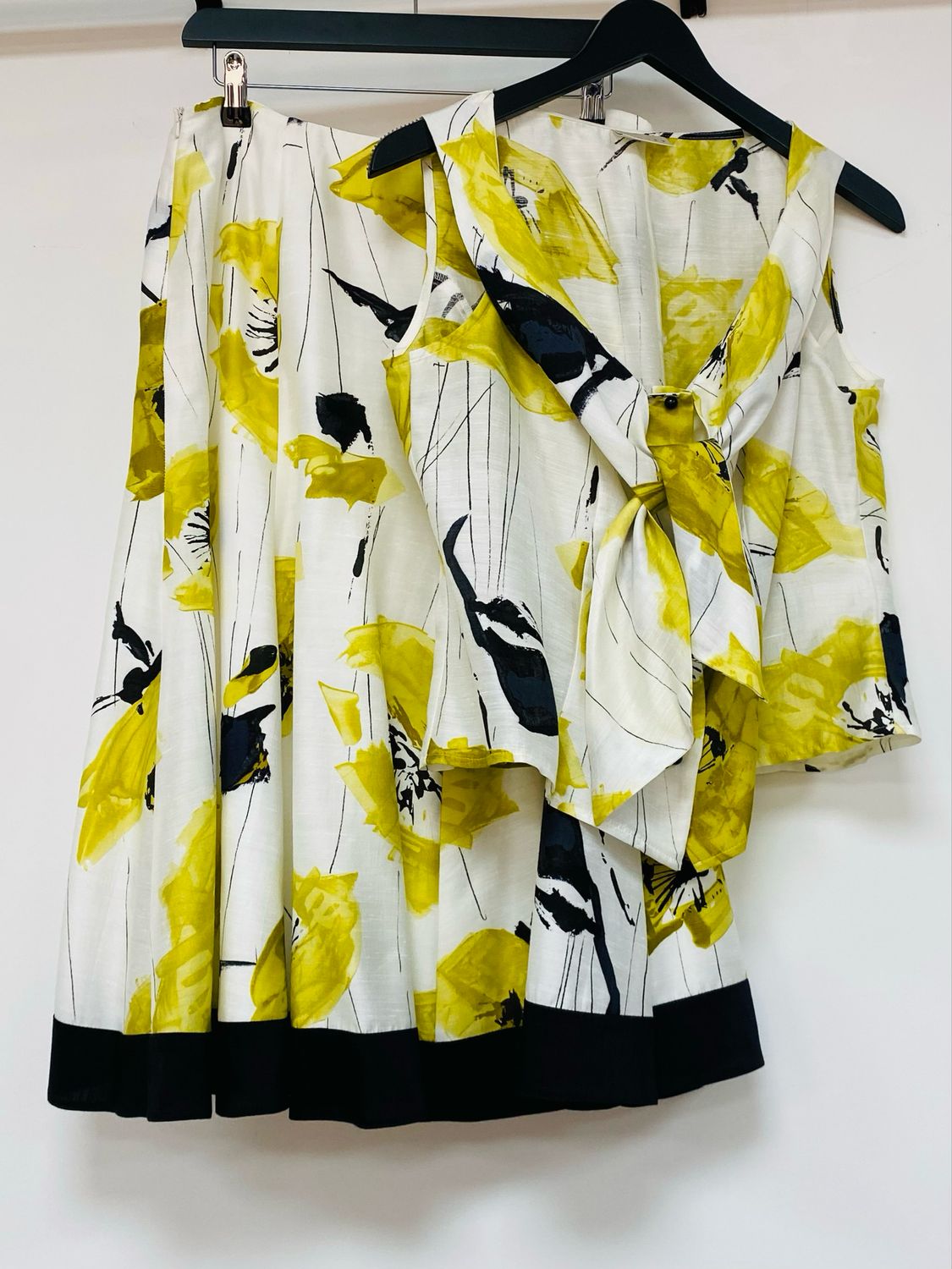 MINUET viscose silk set Top &amp; Skirt size 14 UK