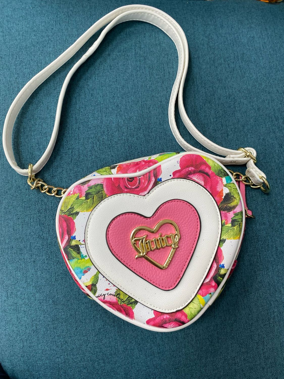 JUICY COUTURE heart shaped bag