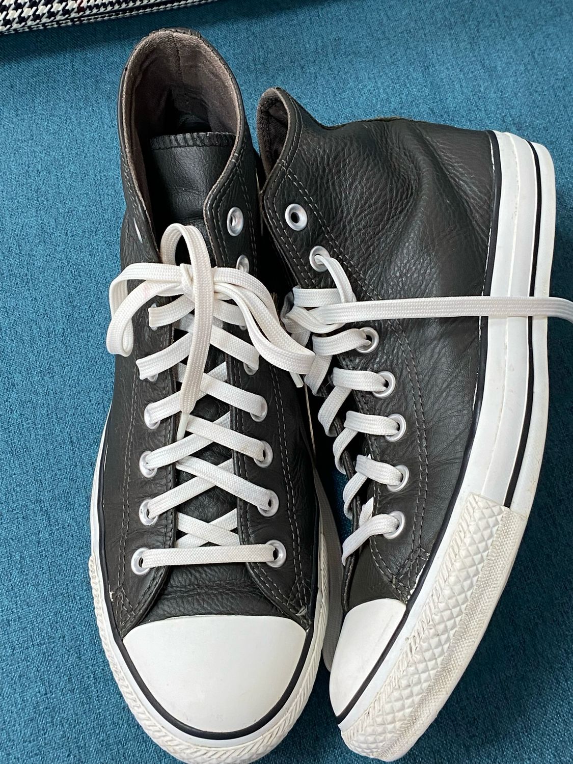CONVERSE Chuck Taylor real leather men shoes size 9 UK