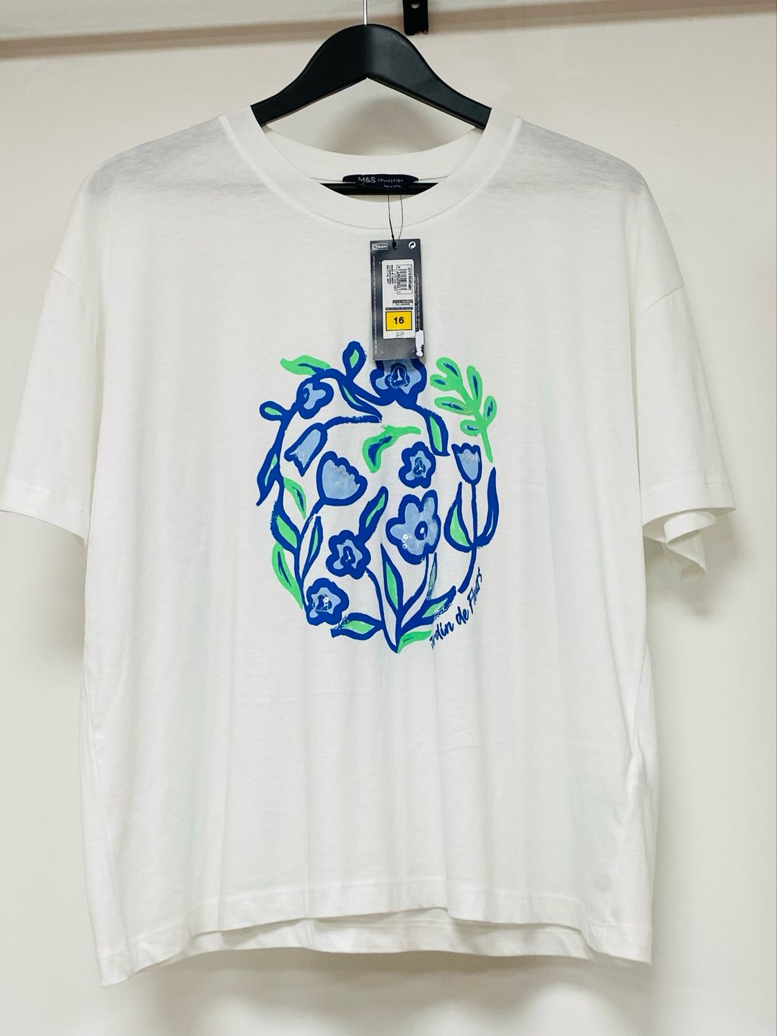 M&amp;S t-shirt size 16(UK)