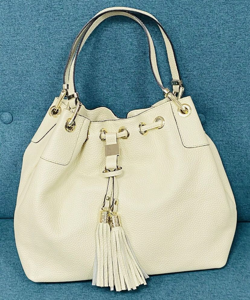 MICHAEL KORS ivory bag gold metaware