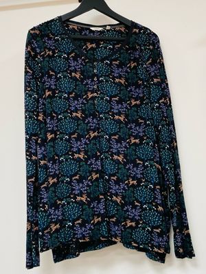 FATFACE 100% viscose top size 18