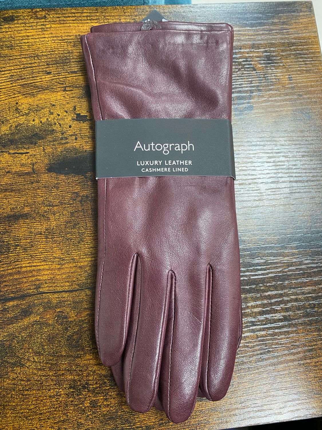 M&amp;S cashmere lined real leather gloves size M