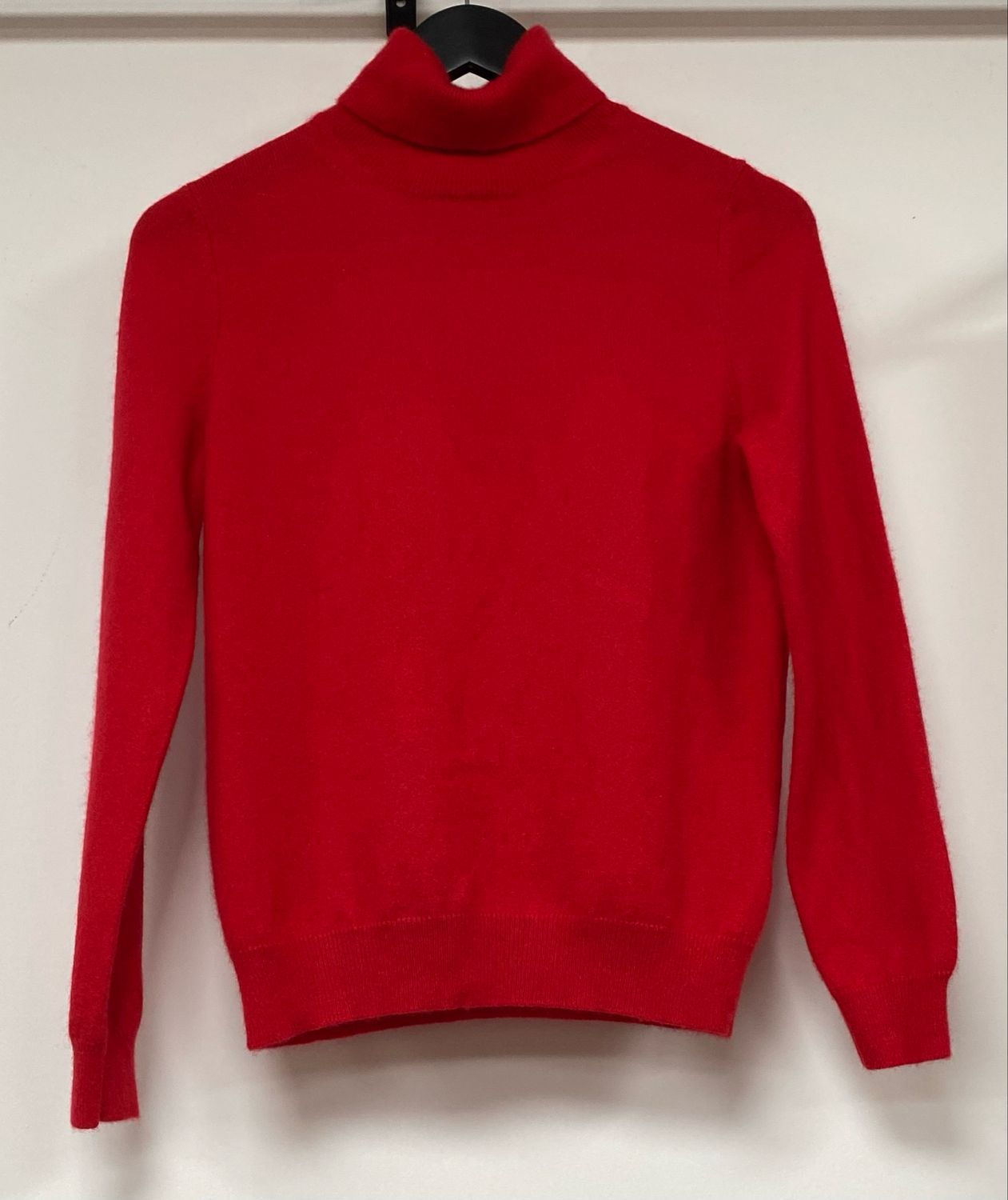 100% cashmere roll neck jumper size S (8-10 UK)