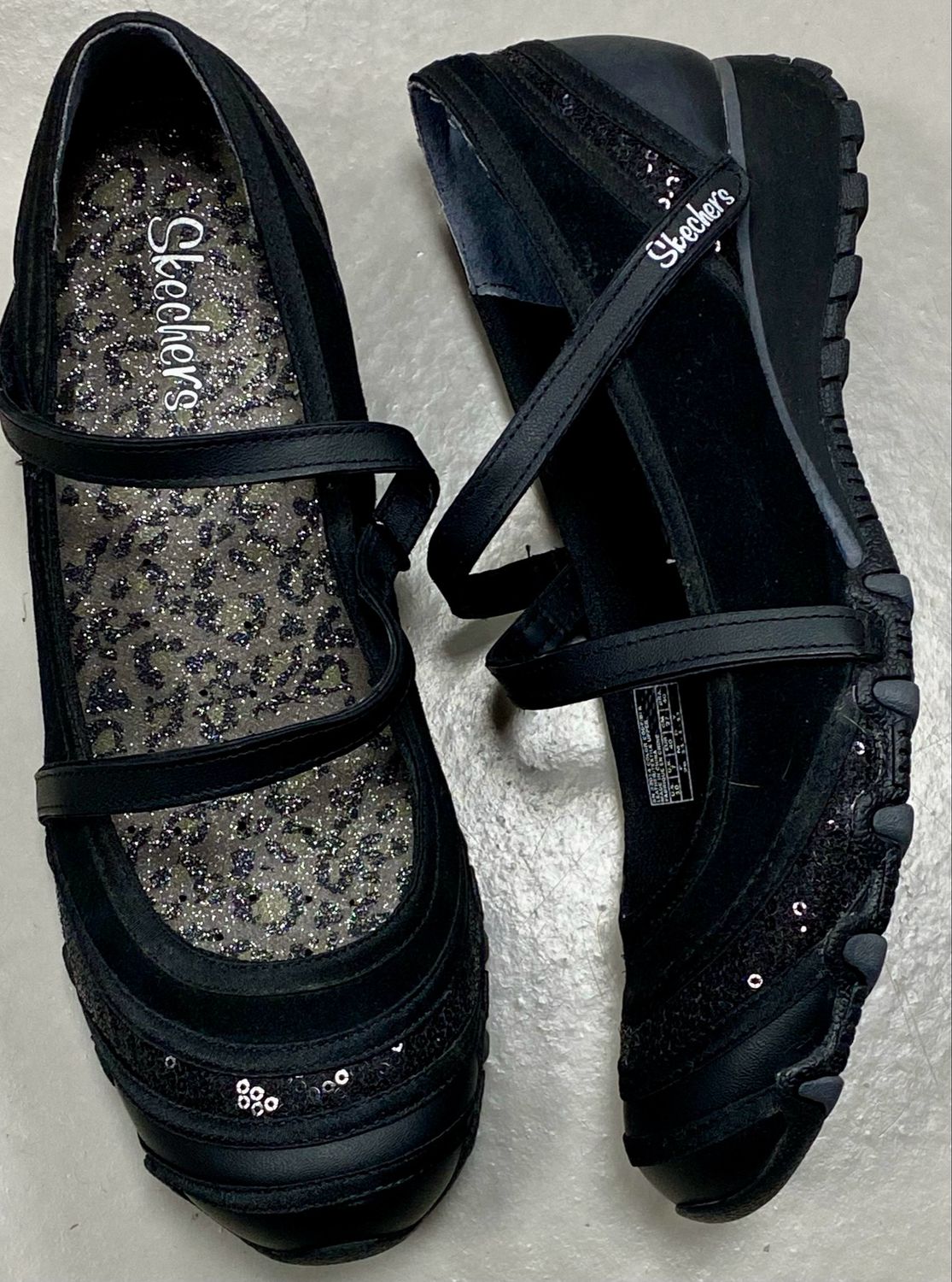 SKECHERS size 7 UK / new condition