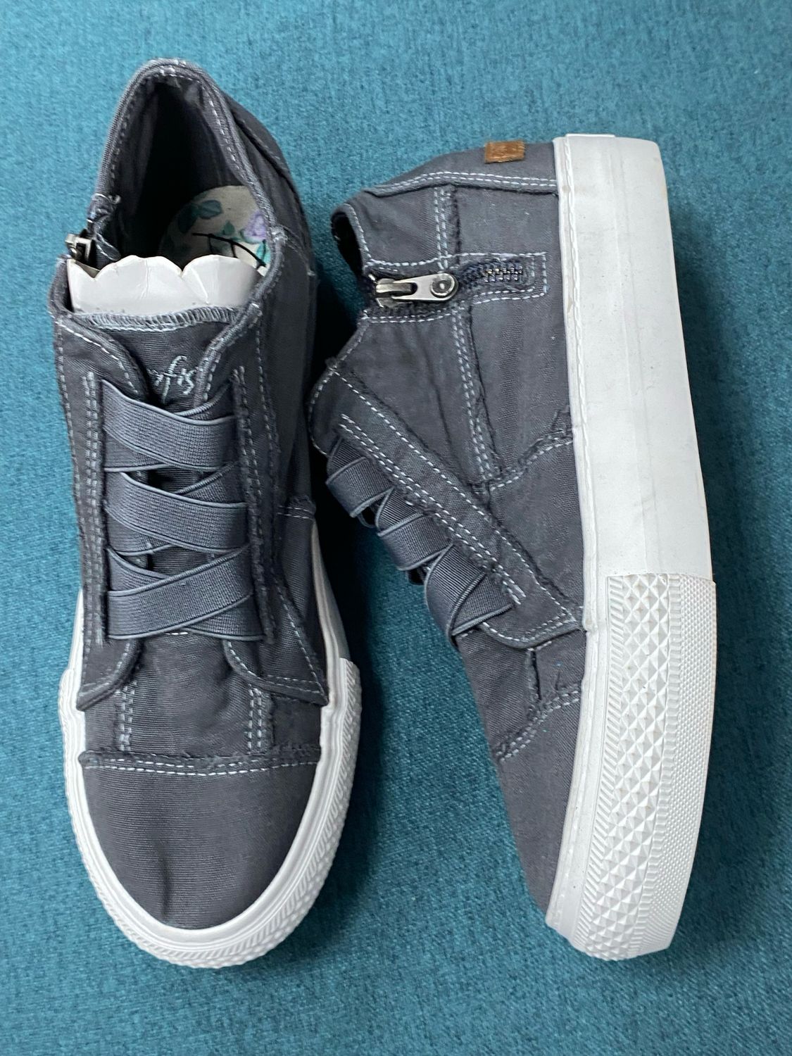 BLOWFISH trainers size 6.5 UK / new condition