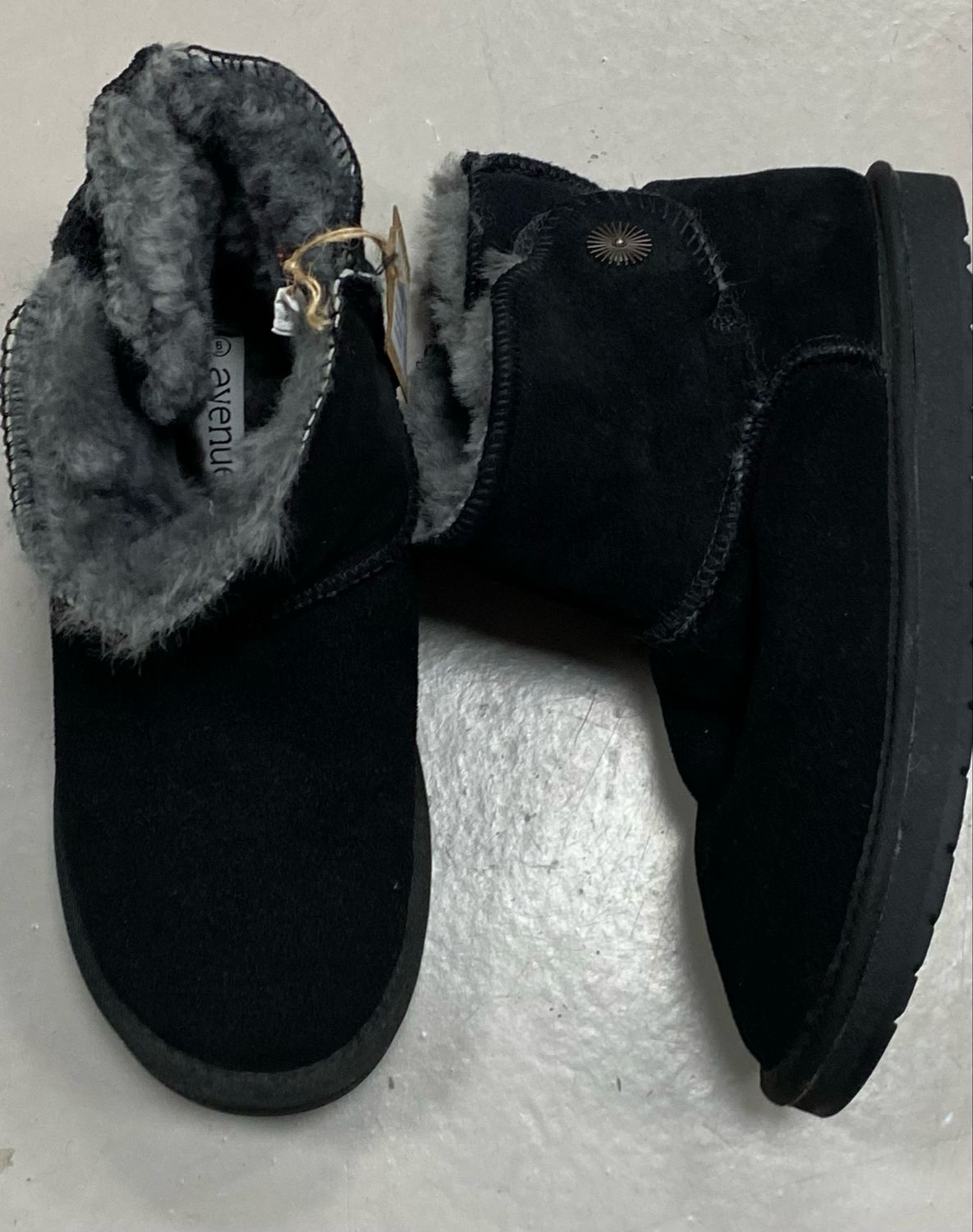 AVENUE real sheepskin ankle boots size 6 UK