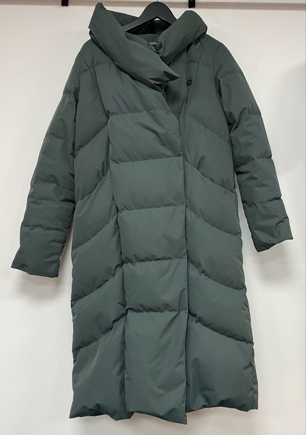 MOUNTAIN Warehouse Down jacket size 12 UK