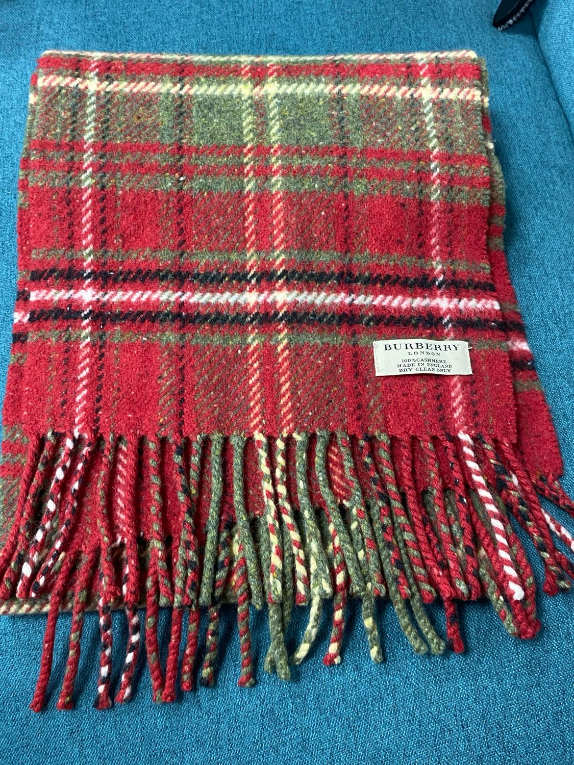 vintage BURBERRY 100% cashmere scarf