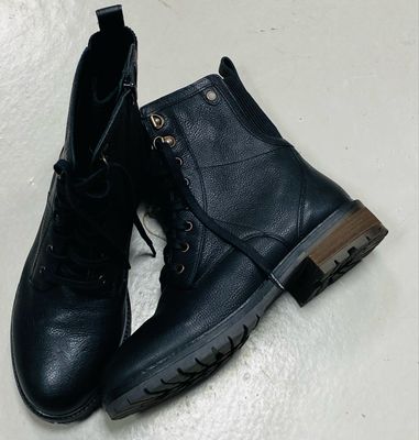 FATFACE boots real leather size 40  (6.5 -7 UK)