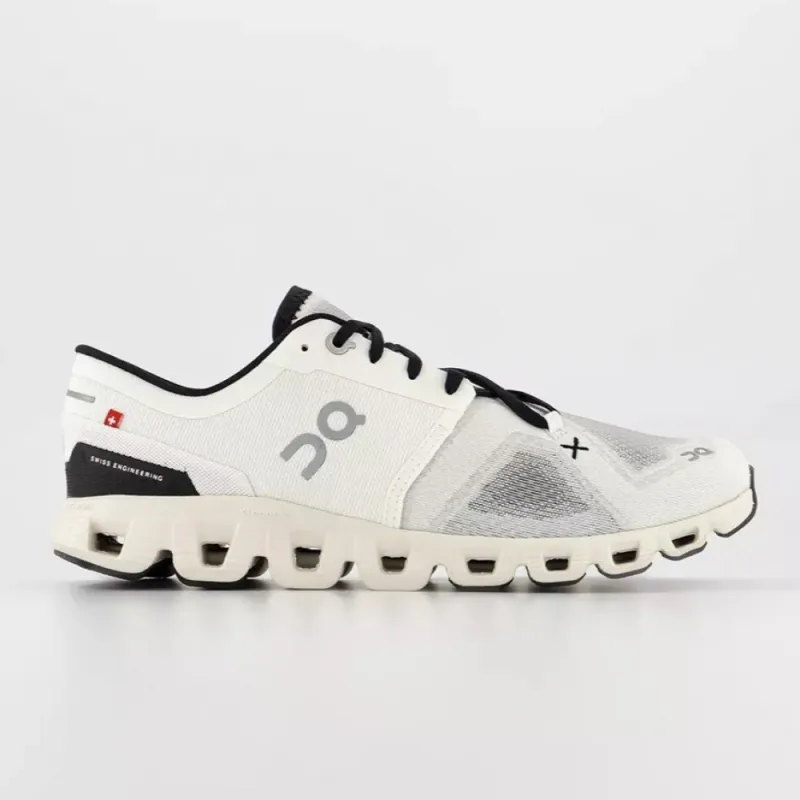 On Cloud X3 White Black