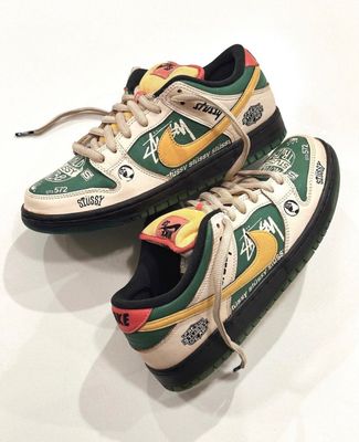 Nike SB Dunk Low x Stussy