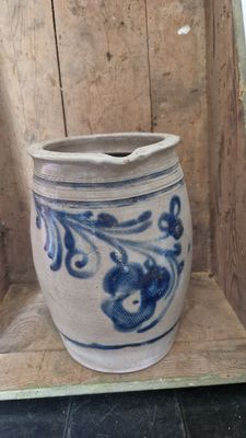 1850 RARE LARGE 1 1/2 GAL MILK POT WITH RICH ORCHID DESIGN HANDLE AND SPOUT SALT GLAZED PITCHER JUG