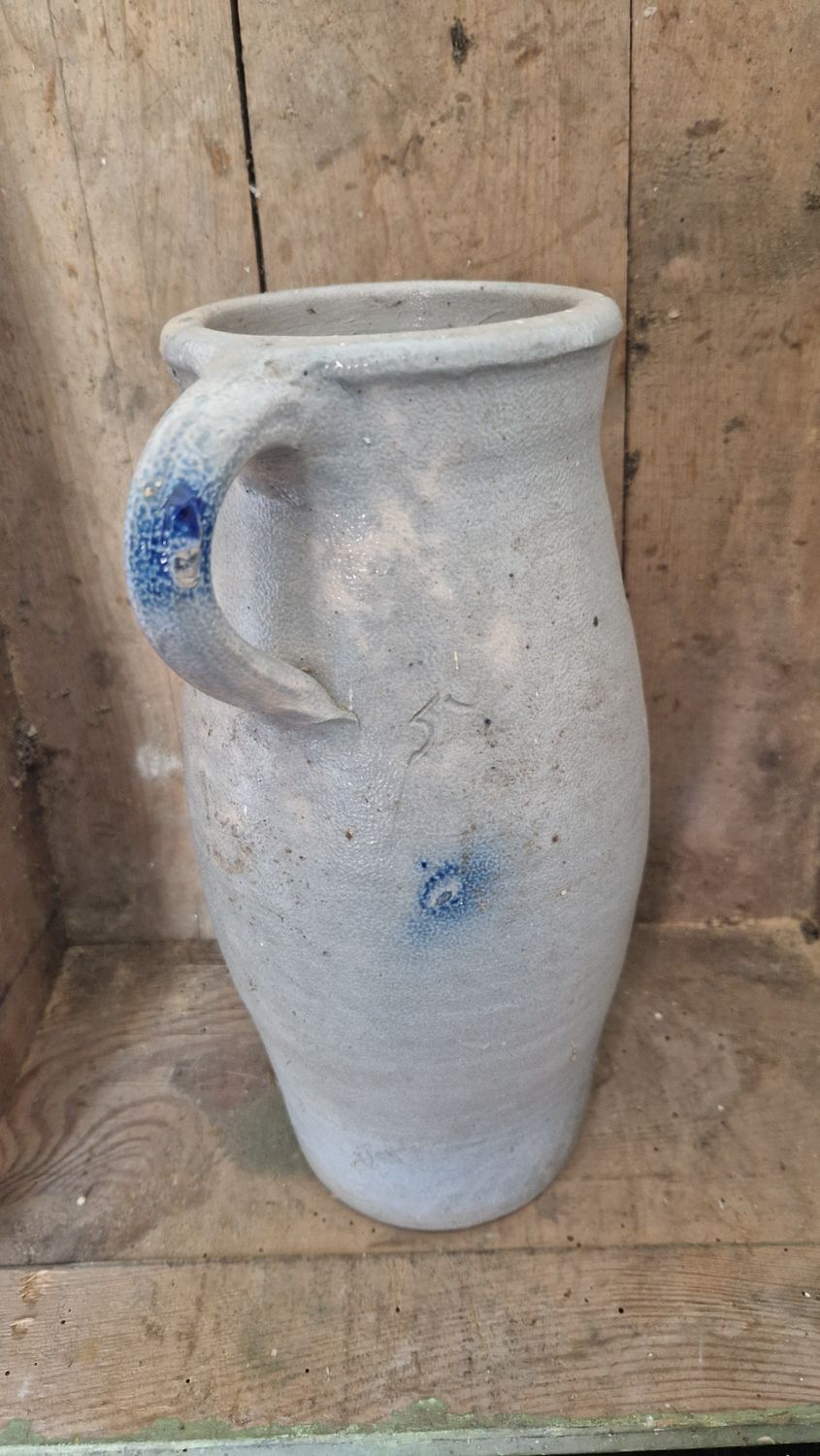 PRE 1870 COBALT BLUE SPRAY ON CHARMING ANTIQUE STONEWARE MILK / CREAM PITCHER OLD FARM POTTERY CROCK POT CREAMER