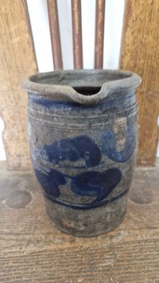 CHARMING 1830 RARE 1 QUART MILK POT WITH RICH MULTIPLE FLOWERS DESIGN HANDLE AND SPOUT SALT GLAZED