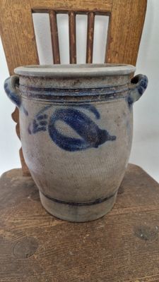 1830 LARGE ANTIQUE 1 1/2 GALLON COBALT BLUE STONEWARE CROCK POTTERY JAR POT BEAUTIFUL FLOWER DESIGN COMBED