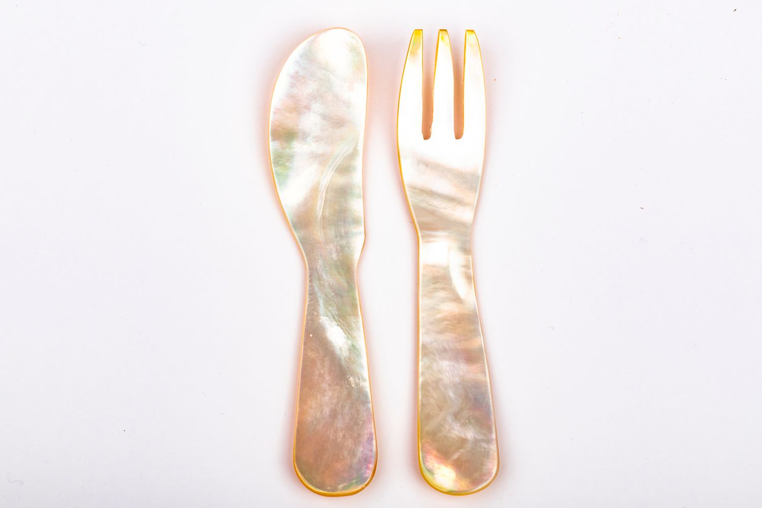 MOTHER OF PEARL CAVIAR SERVING SET