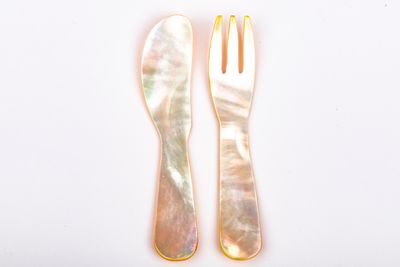 MOTHER OF PEARL CAVIAR SERVING SET MOTHER OF PEARL CAVIAR SERVING SET