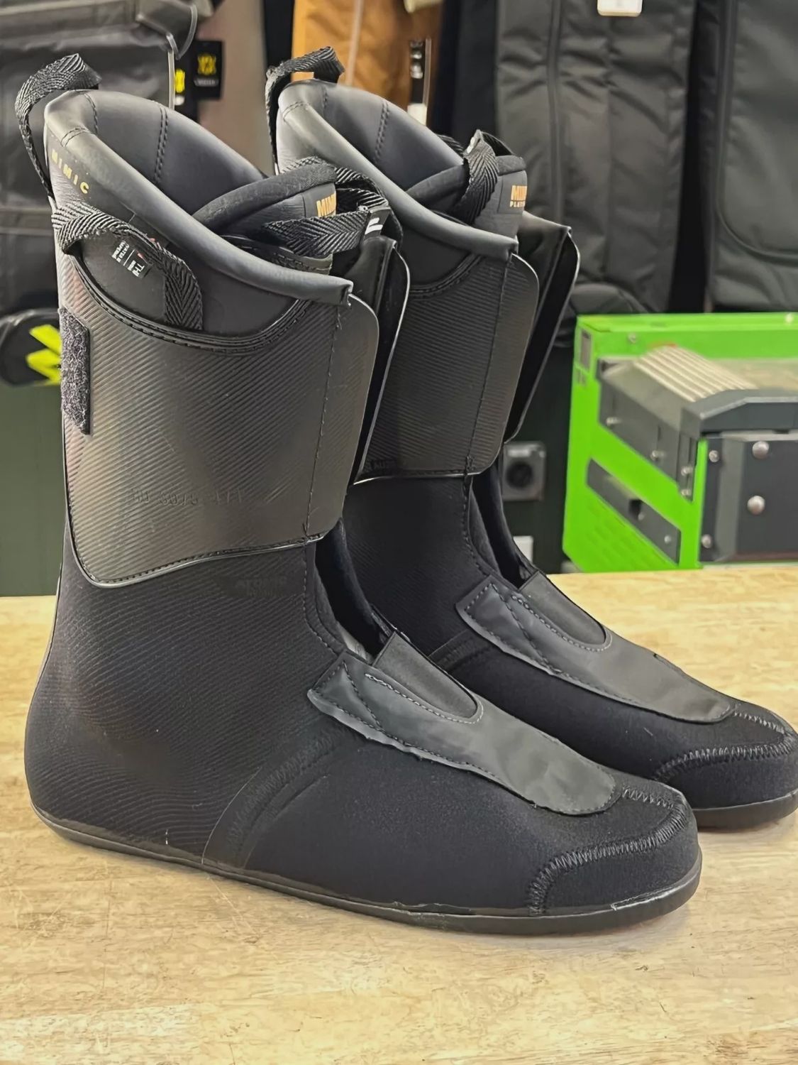 Used Atomic Mimic Platinum Ski Boot Liners