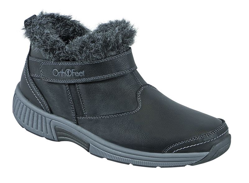 SIENA WOMEN'S SIENA BOOT - HOOK & LOOP STRAPS / NON-SLIP
