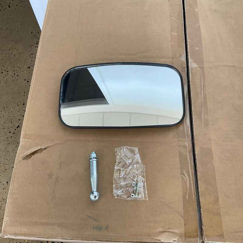 Universal Mirror