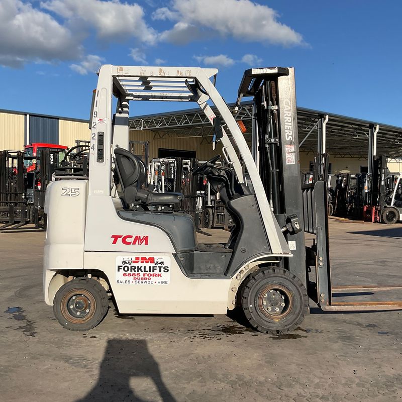 2.5 TCM F1 Gas/Petrol Compact #123