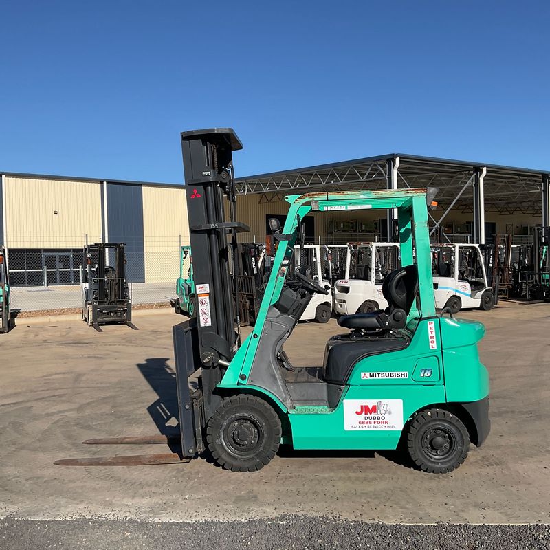 2.5t Mitsubishi Forklift Gas/Petrol #139