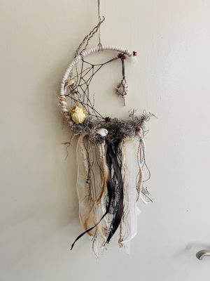 Wall Hangings &amp; Other Decor