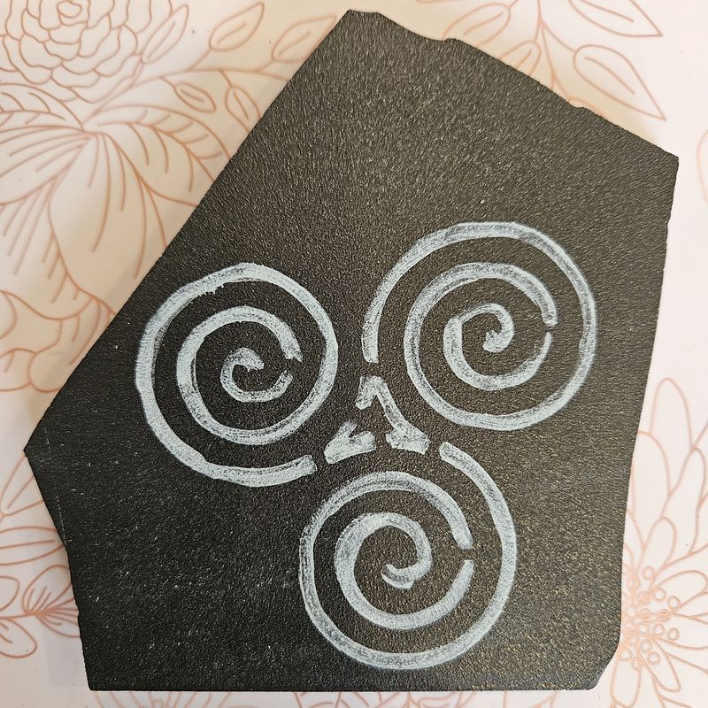 Triskele on Tile