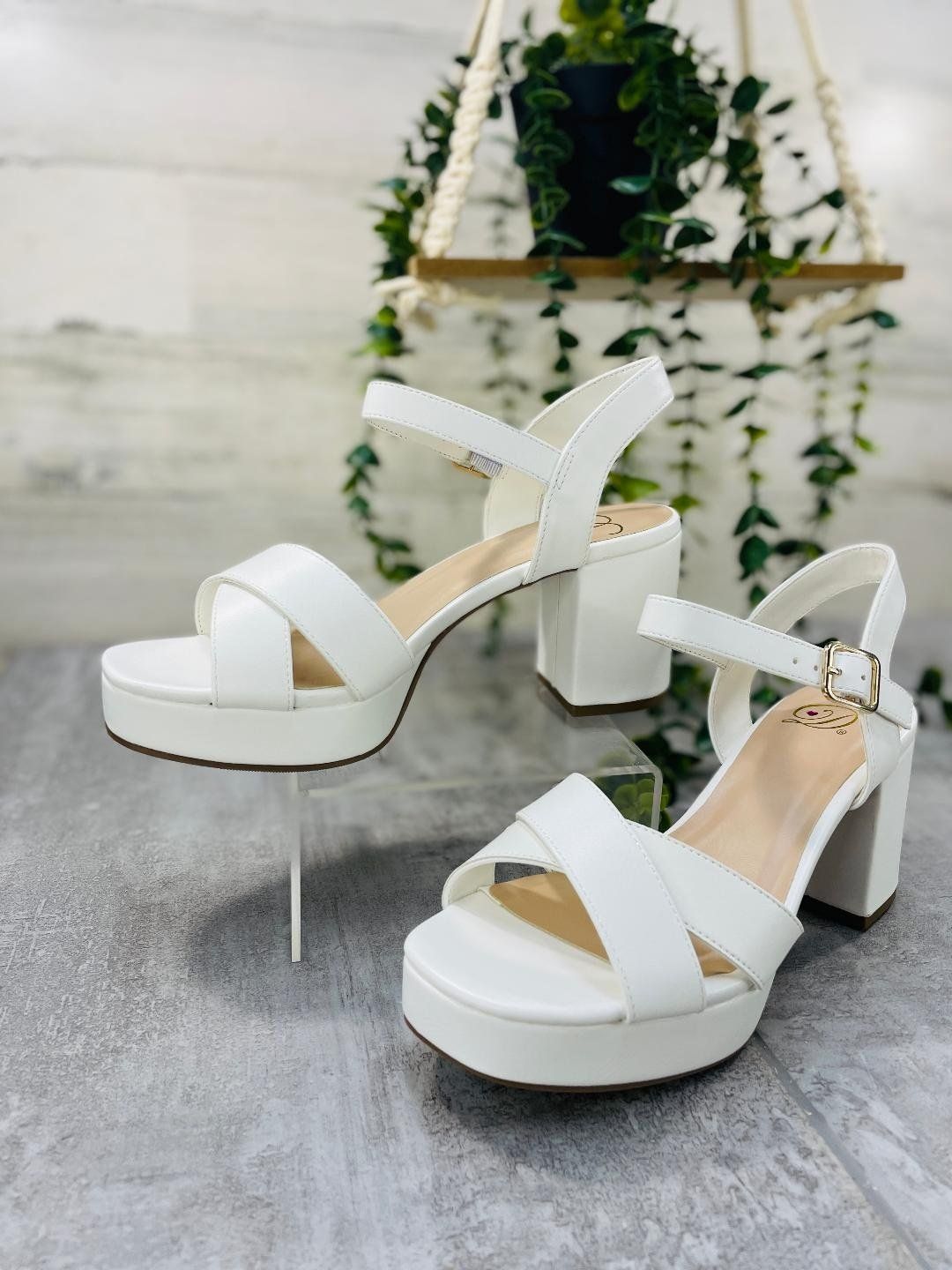 MANNER-S, Color: WHITE, Size: 6