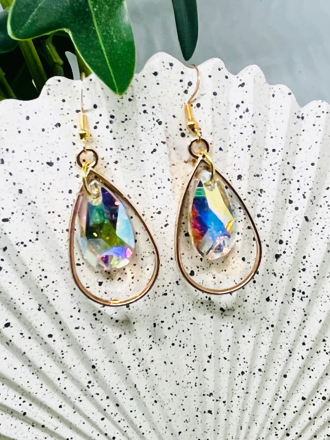 TEARDROP RHINESTONE