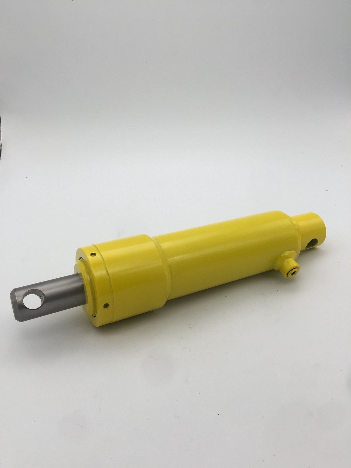 411022 - 2&#39;&#39; x 6&#39;&#39; Lift Cylinde
