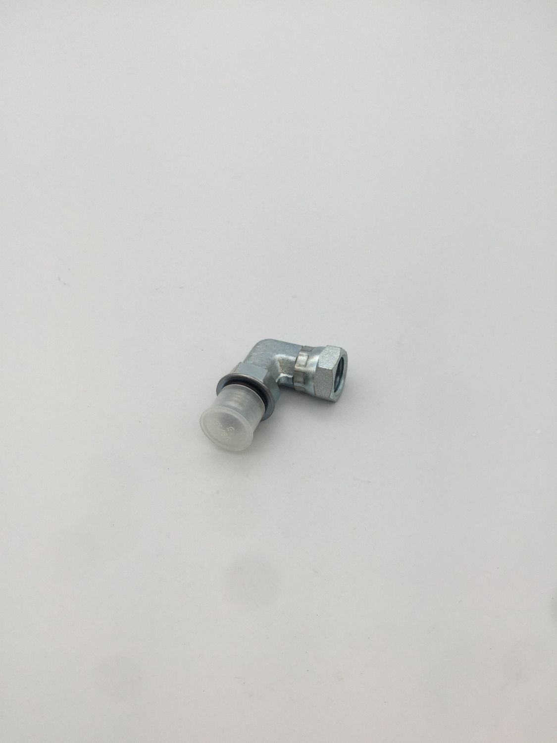 411902 - 3/8&#39;&#39; Male to 1/4&#39;&#39;Fem
